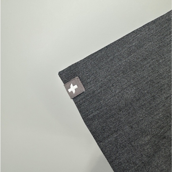 Figs Technical Collection Scrub Top Mens Size M pocket Gray - Picture 3 of 4